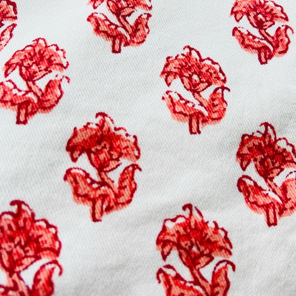 Loft The Riviera Shorts floral design, off white color size 4p - Picture 3 of 4